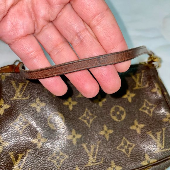 Louis Vuitton Vintage Pochette Monogram Brown Shoulder Bag - Picture 12 of 14